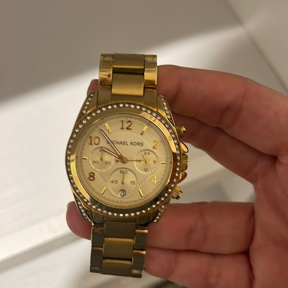 Mk watch